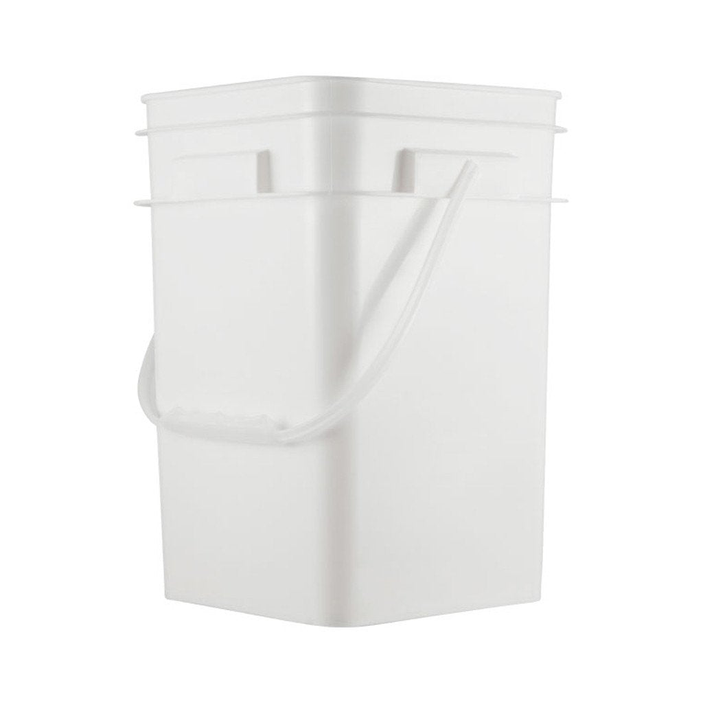 4 gallon Square Bucket with Snap on Lid