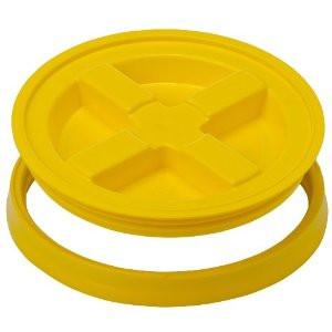 Gamma Seal Lid - Yellow (3.5 to 7.9 Gallon Bucket)