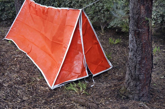 Aluminum Coated Interior Emergency Tube Tent outdoors